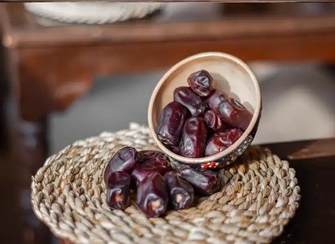 تصویر 2 از قیمت خرید خرما مضافتی جیرفت عمده به صرفه و ارزان